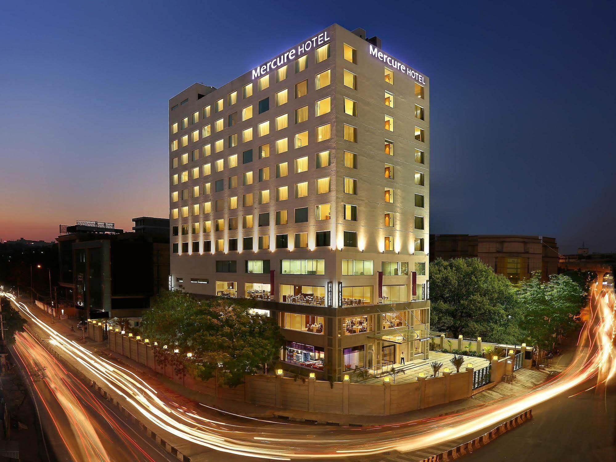Mercure Hyderabad Kcp Banjara Hills, An Accor Hotel Exterior photo